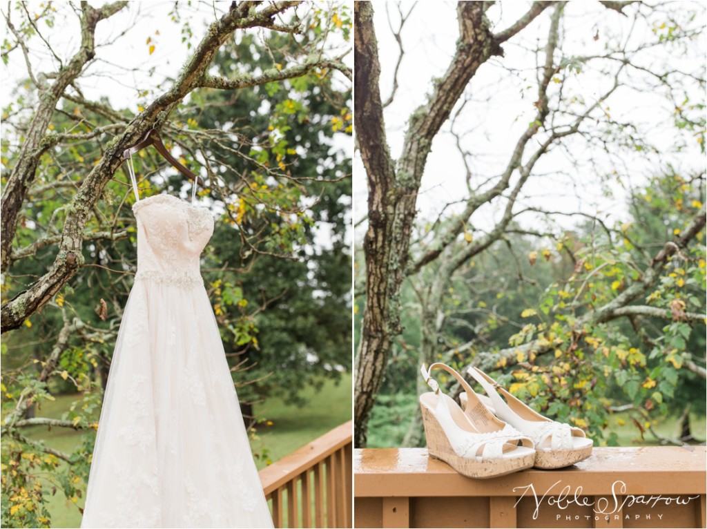 Beautiful fall, rainy day wedding, at the Shamrock Community Building in Jonesboro, Georgia