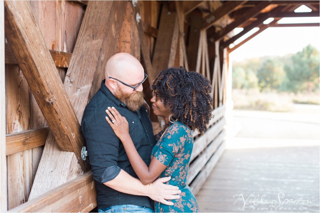 garrarnd-landing-park-fall-engagement-session_0006