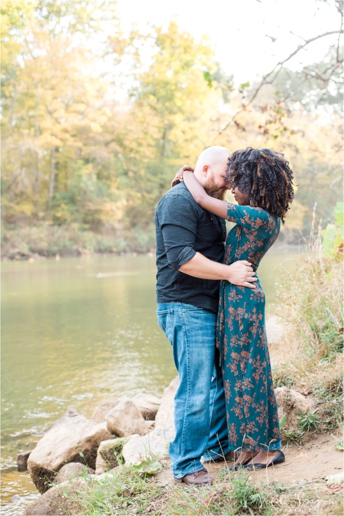 garrarnd-landing-park-fall-engagement-session_0013