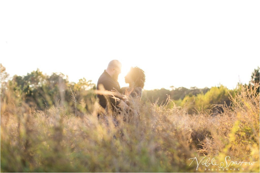 garrarnd-landing-park-fall-engagement-session_0019