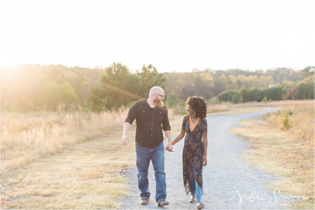 garrarnd-landing-park-fall-engagement-session_0023