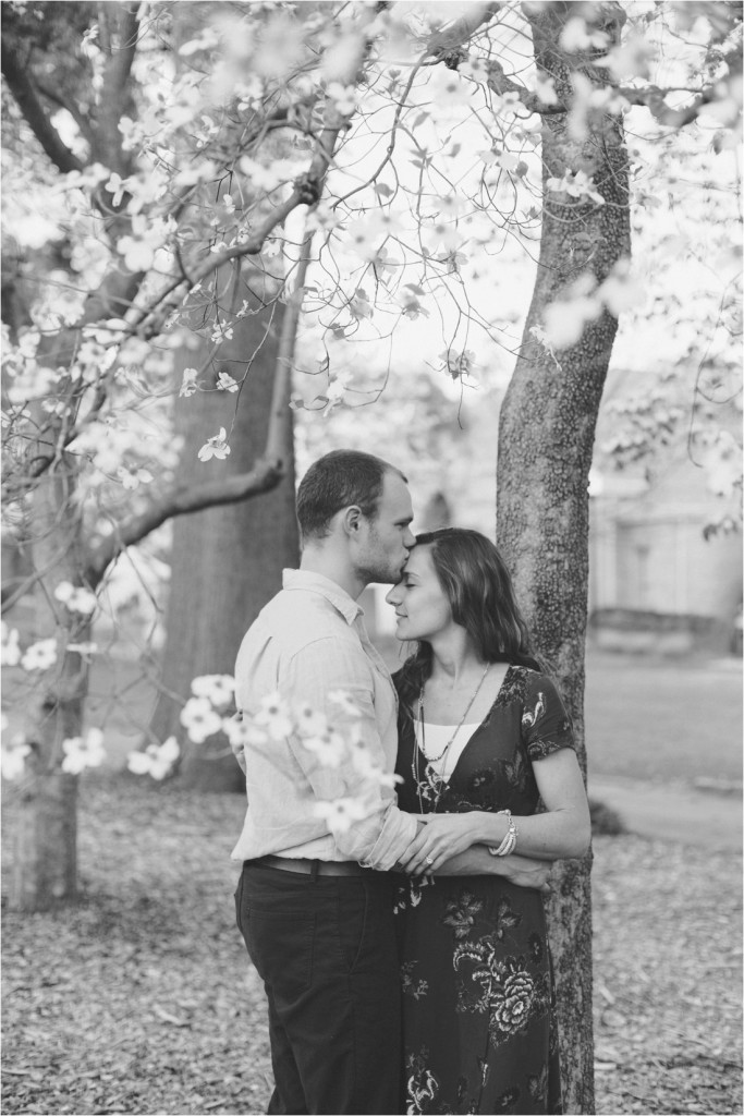 Piedmont Park Atlanta, Georgia Engagement Pictures - Atlanta Engagement Session - Atlanta Wedding Photographer